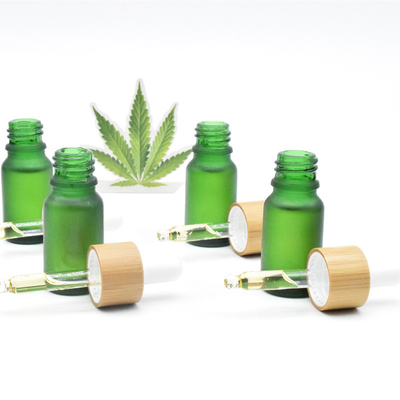 Van de de Bron tintolie 30ml van de pijncontrole CBD 5%-30% Sativa Gele Vloeistof